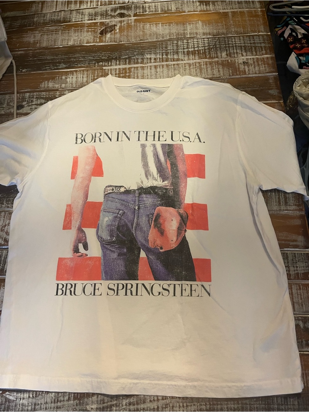 Old Navy White Men’s Bruce Springsteen Graphic Tee with Red Accents